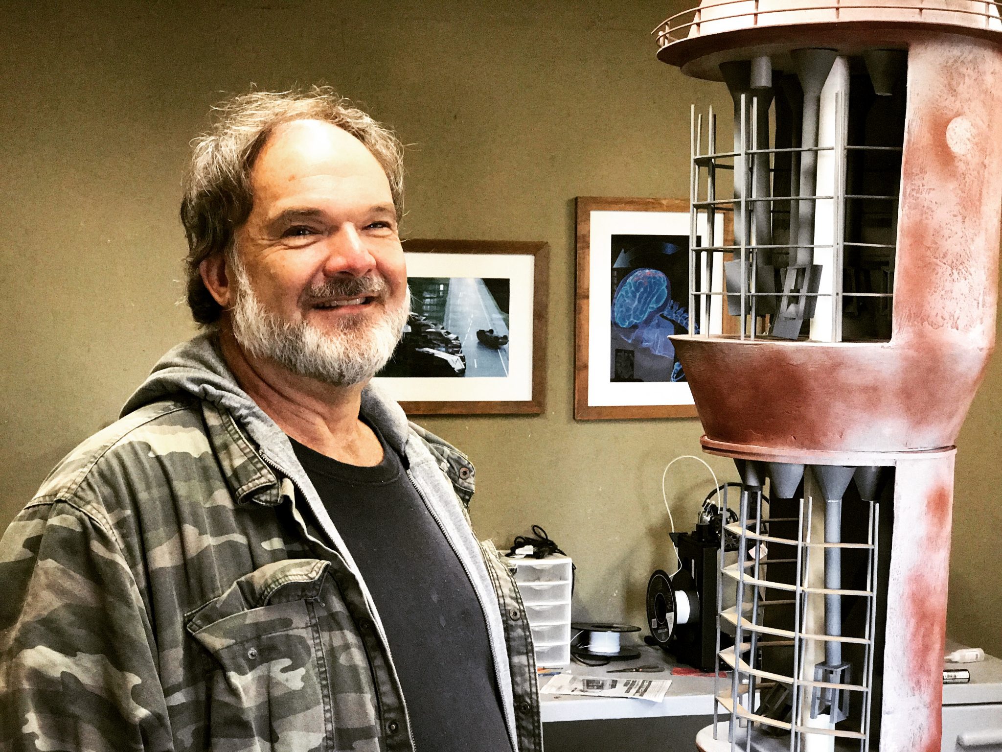 I recreate with animation and a 3D printer the terrible things that happen