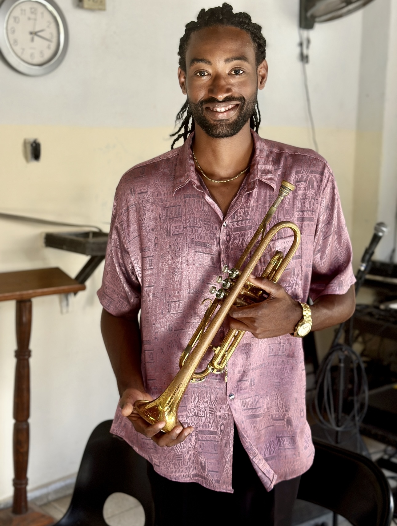 I want to start a band that makes the real music of the Cubans