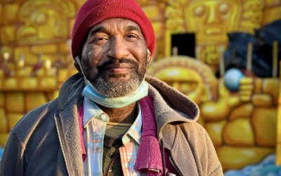 I take the bus to the Mardi Gras parades